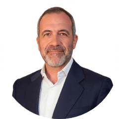 Dr. Fernando Neuspiller retrato profesional con traje